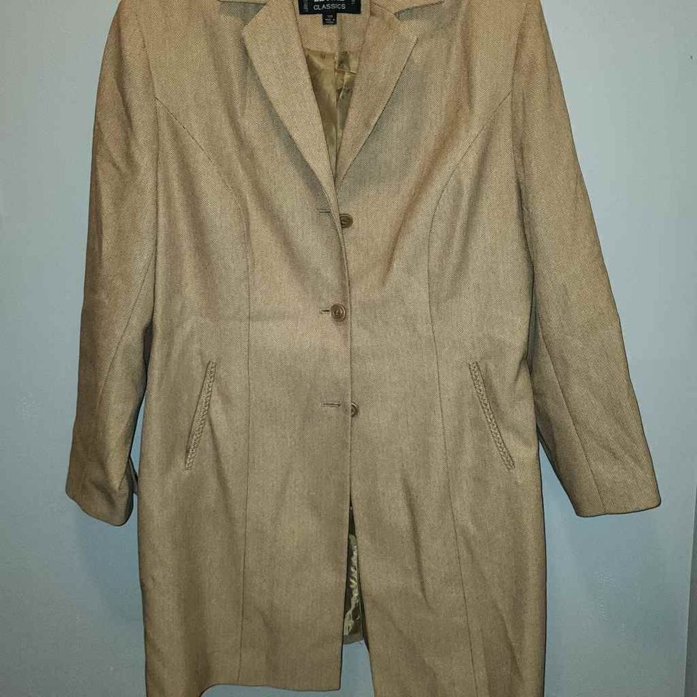Larry Levine Classics Suit 